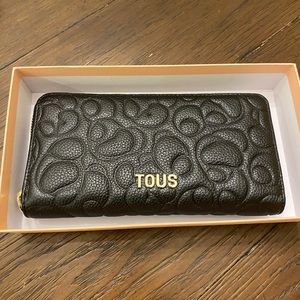 TOUS Black Textured Zip-Around Leather Wallet with Gold Logo